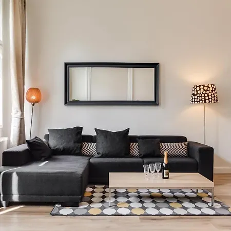 Charles Bridge - 3 Bedroom - Old Town