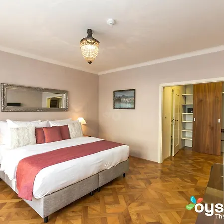 Golden Key Castle 4* Prague