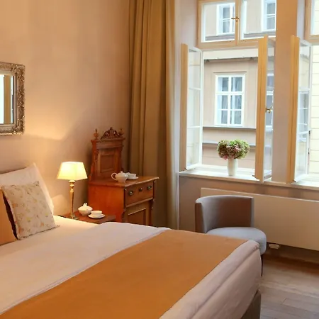 Golden Key Castle 4* Prague