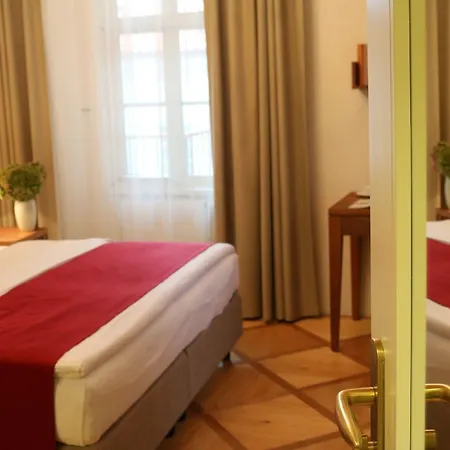 Golden Key Castle Hotel Prague