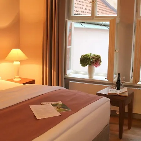 Golden Key Castle Hotel 4*