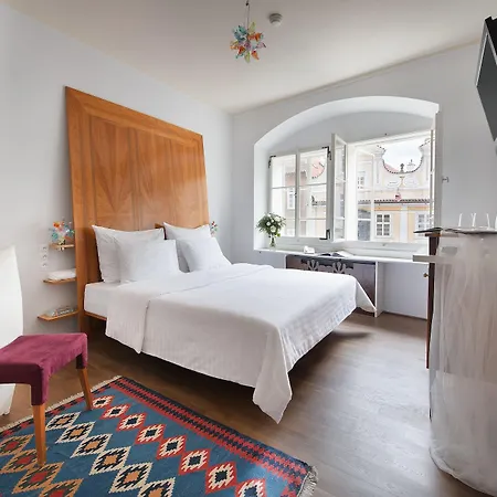 Design Neruda Prag