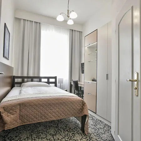 Machova Hotel 3*