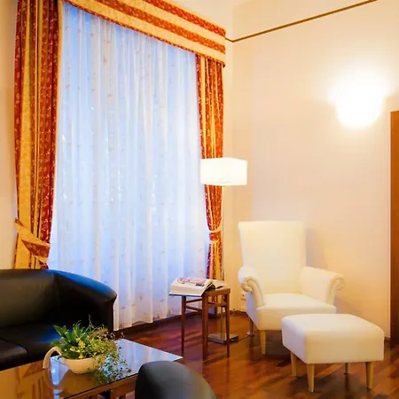 Cloister Otel 3*