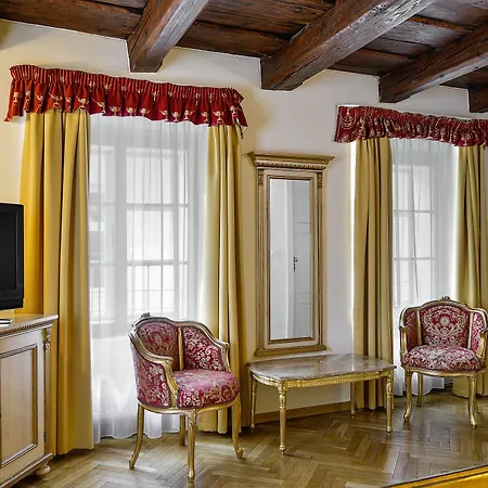 Lobster 4* Prague
