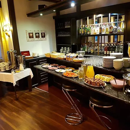 Hotel Marie - Luisa 3*