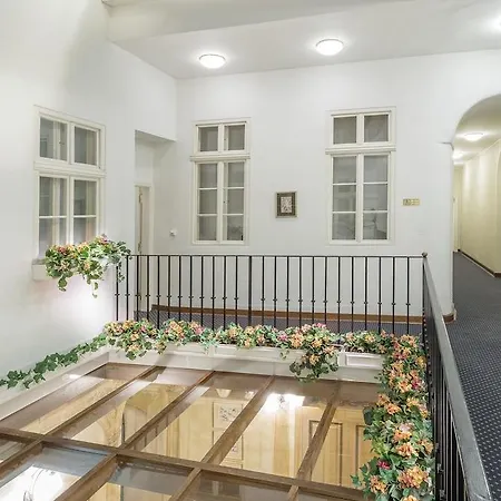 Hotel Pod Vezi Prague