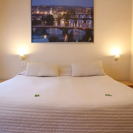 Lounge Crown 3* Prague