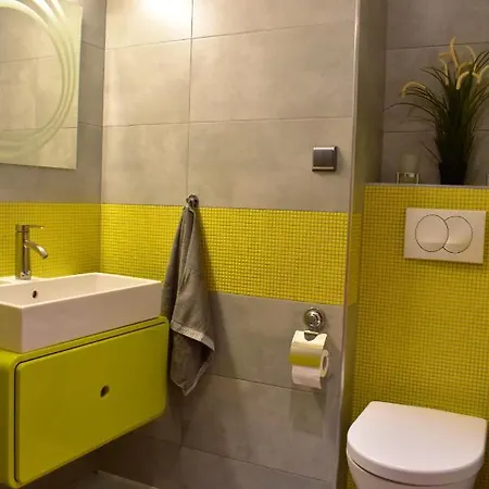 Apartment New Rooftop With Private Wellness, Sauna & Whirlpool Bath Prague