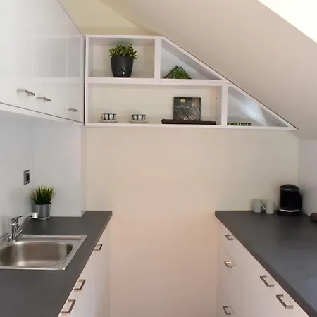Apartment New Rooftop With Private Wellness, Sauna & Whirlpool Bath