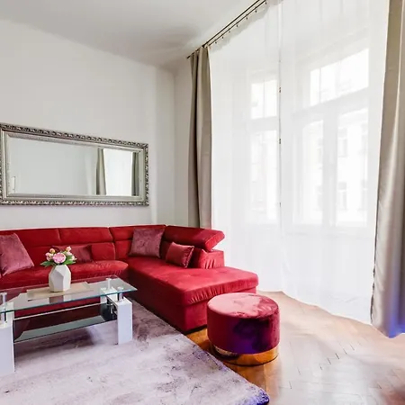 Appartement Luxury Riverside In The Center Of