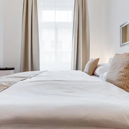 Luxury Riverside In The Center Of Appartement Praag