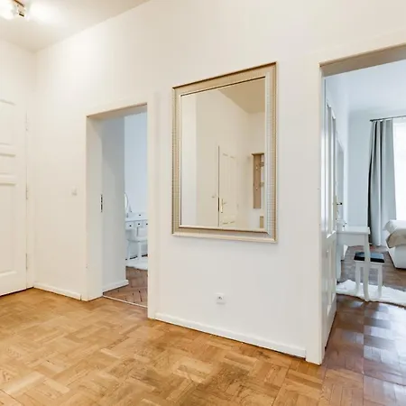 Appartement Luxury Riverside In The Center Of Praag