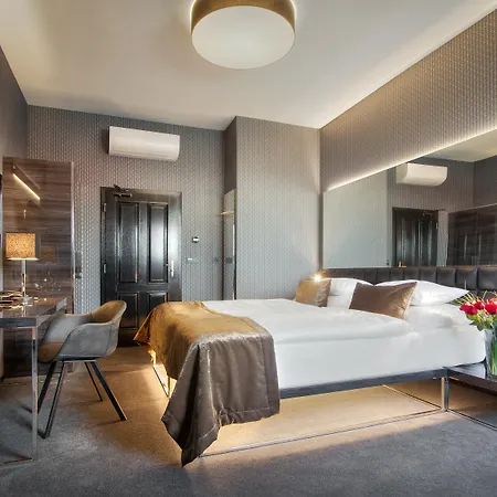 Hotell Mucha Prag