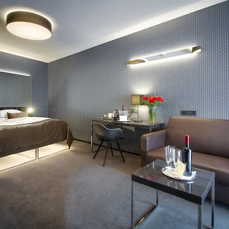 Hotell Mucha Prag