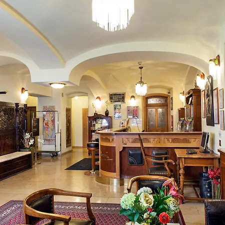 Mucha Hotell Prag