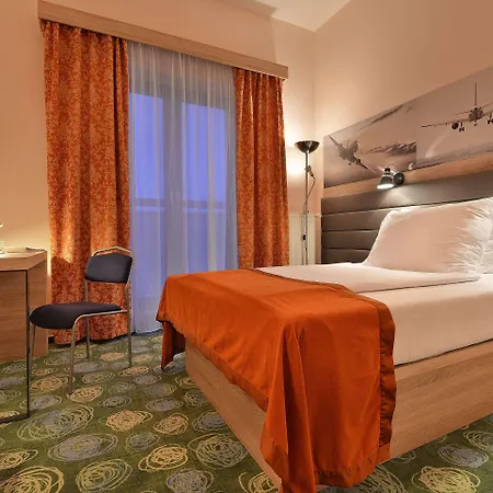 Hotell Ramada Airport