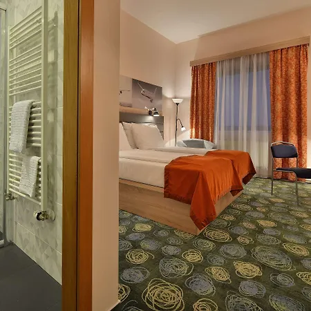 Ramada Airport Hotell Prag