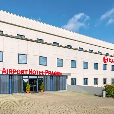 Ramada Airport 4*