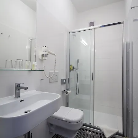 White Lion Otel