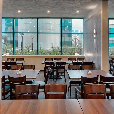 Amedia Express Prague, Trademark Collection By Wyndham 3*