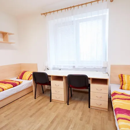University Hotel Szálloda 2*
