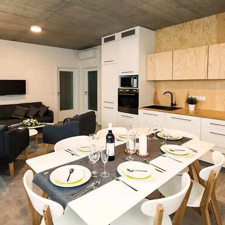 Trafick Aparthotel