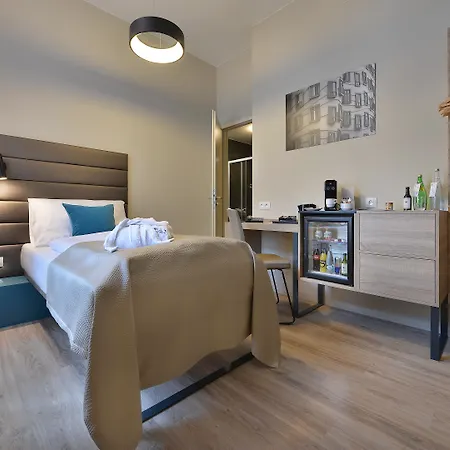 Ea New Town Szálloda Prága