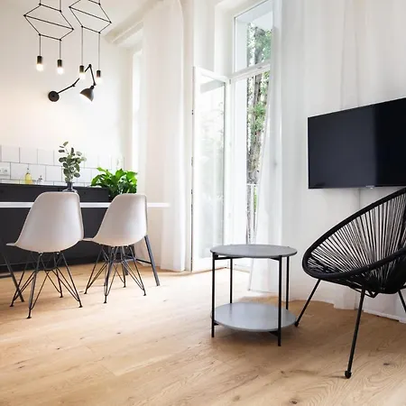 Turnkey I Balcony Studio Apartment *