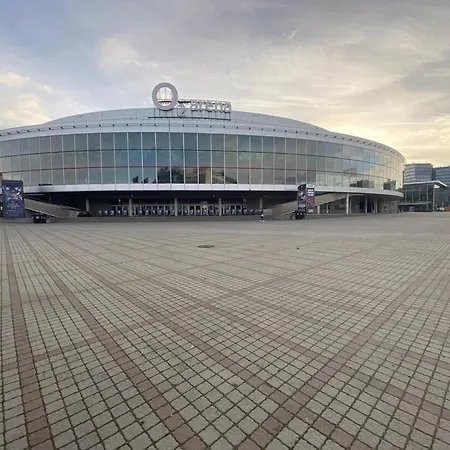 / 10 Min From Center / O2 Arena * Praga
