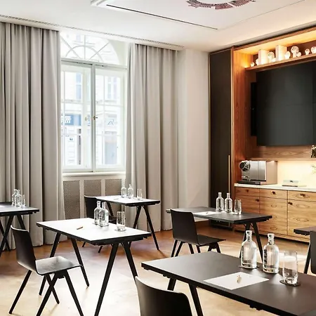 Andaz Prague, By Hyatt 호텔 5*