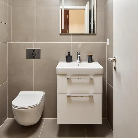Days - Stylish - Workspace Appartement Praag