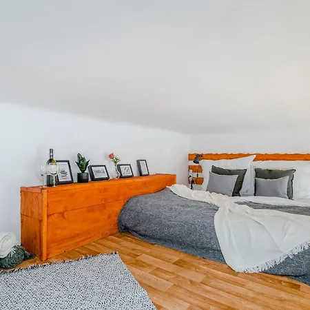 Florenc 1 By Michal&friends Apartment *