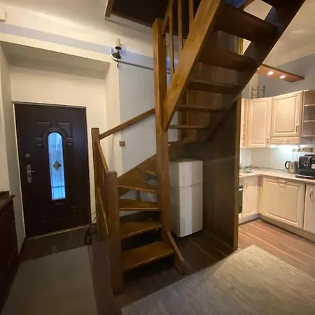 Apartment 5 In The Centre Of *