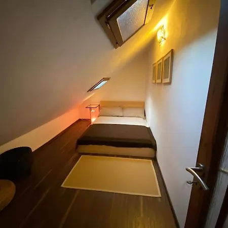 Apartment 5 In The Centre Of *