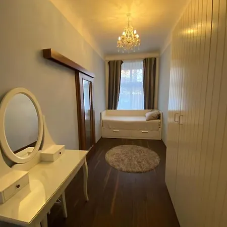 5 In The Centre Of Apartment *