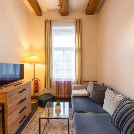 S42 Apartman *