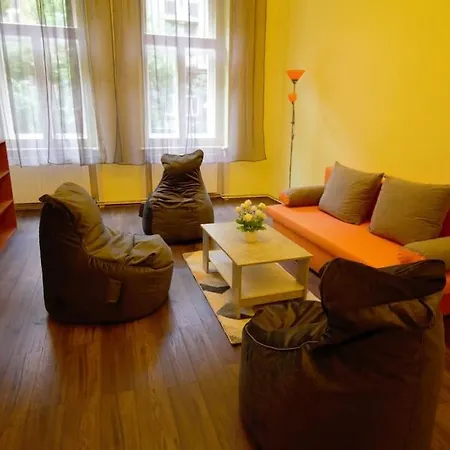 Comfort 2bedrooms Quite Place!-vinohrady Prague