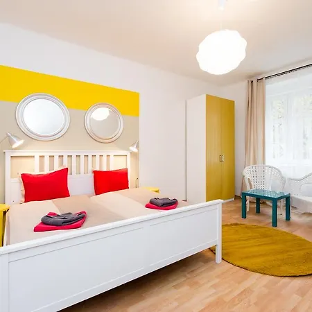 Guest house Lucemburska 3*