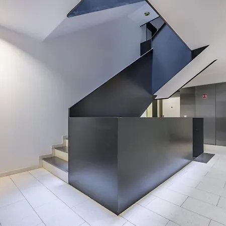 Apartment Modern Spacious Flat With A Terrace And A Parking *