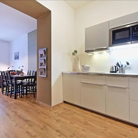 Style 60m2 - 9 Min Walk Wenceslas Sq Appartamento *