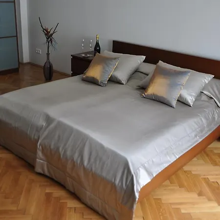 Metropolis Prague Apartment *