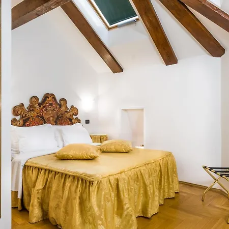 Hotell Charles Bridge Palace 4*