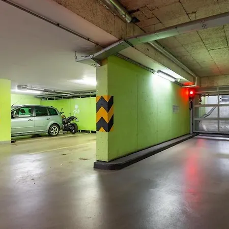 Modern Spacious Flat With A Terrace And A Parking *