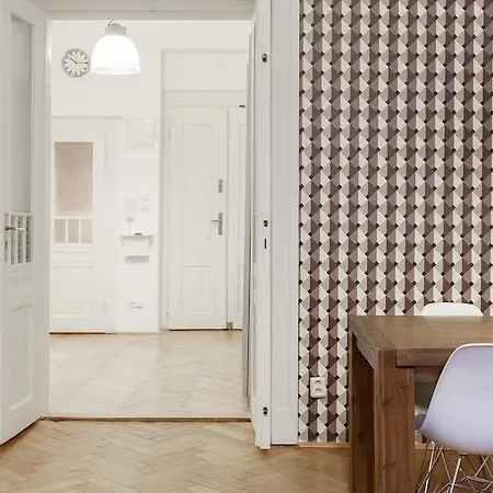 Perfect Days Old Town Apartment *