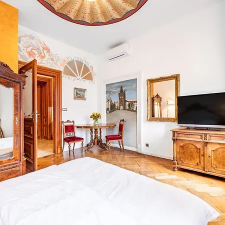 Aparthotel Malostranska Praag