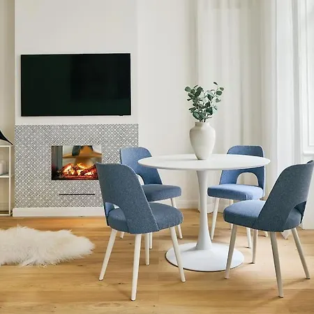 Old Town Luxury Apartment/sauna/bathtub/ac Apartment Prague