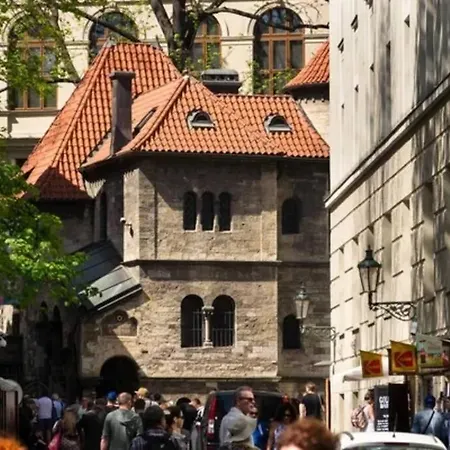 Old Town Luxury Apartment/sauna/bathtub/ac Apartment *