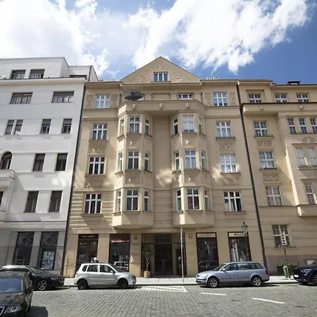 Old Town Luxury Apartment/sauna/bathtub/ac Apartment Prague