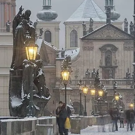 Apartment Old Town Luxury Apartment/sauna/bathtub/ac Prague